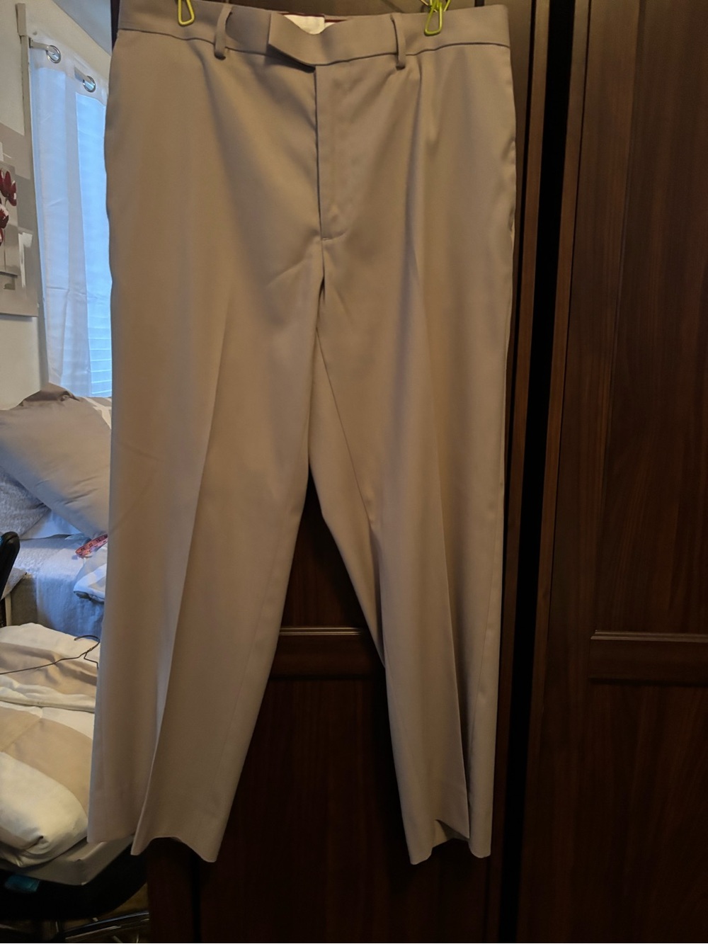 Men's Tailored Dress Pants in Light Khaki